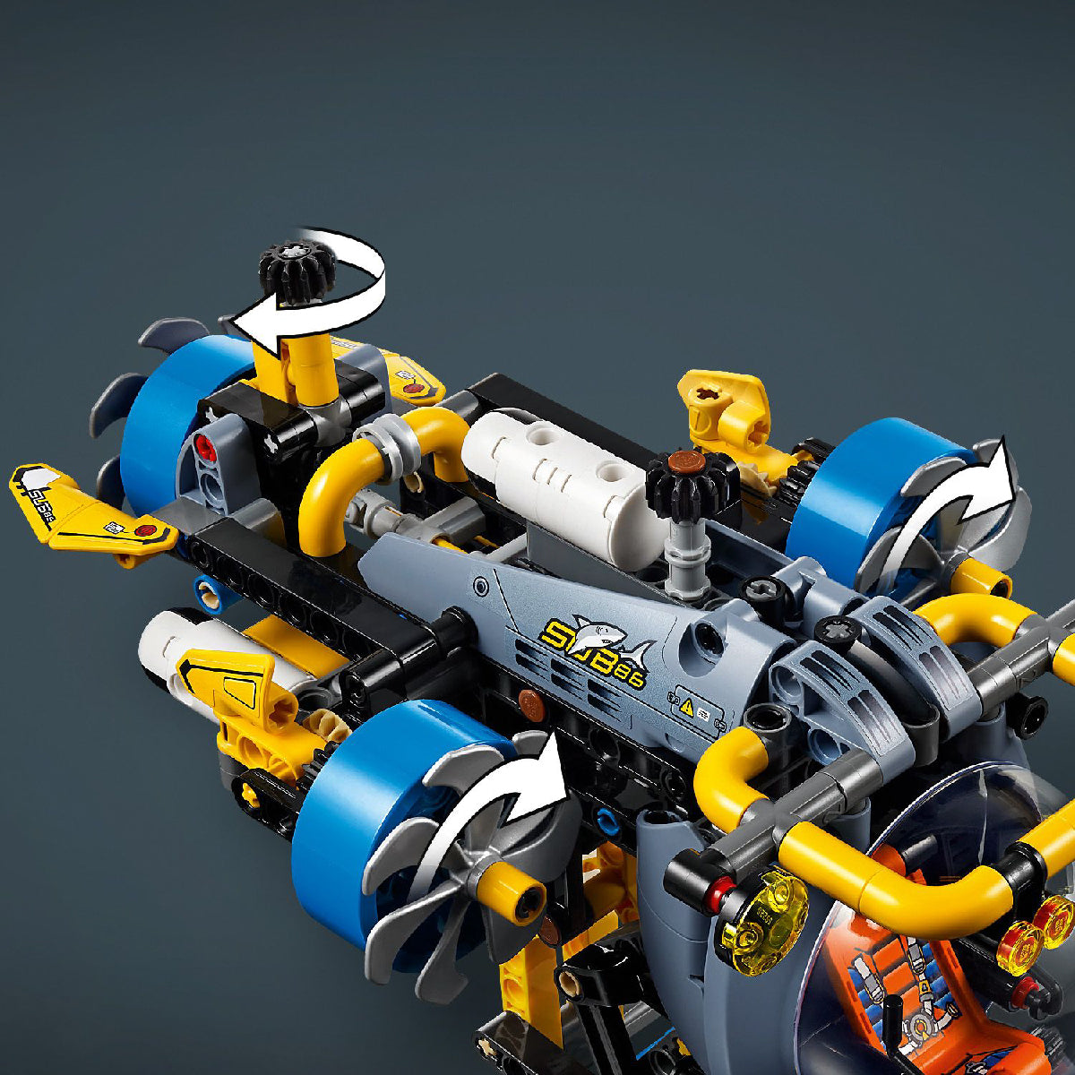 do-choi-lap-rap-tau-ngam-nghien-cuu-bien-sau-lego-technic-42201-04