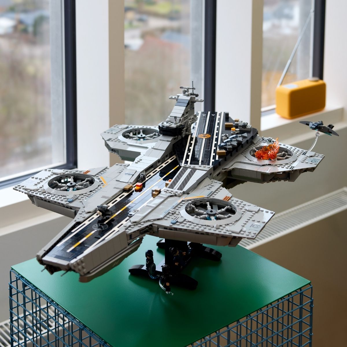 do-choi-lap-rap-tau-san-bay-avenger-helicarrier-lego-superheroes-76354-06