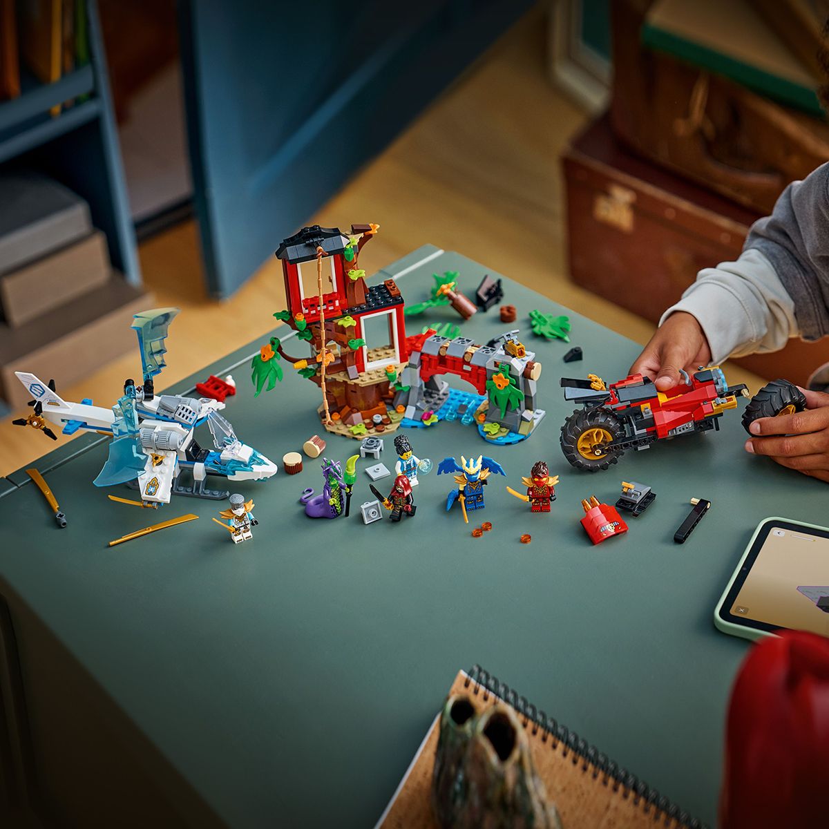 Đồ Chơi Lắp Ráp Trận Chiến Tại Nhà Cây LEGO NINJAGO 71857