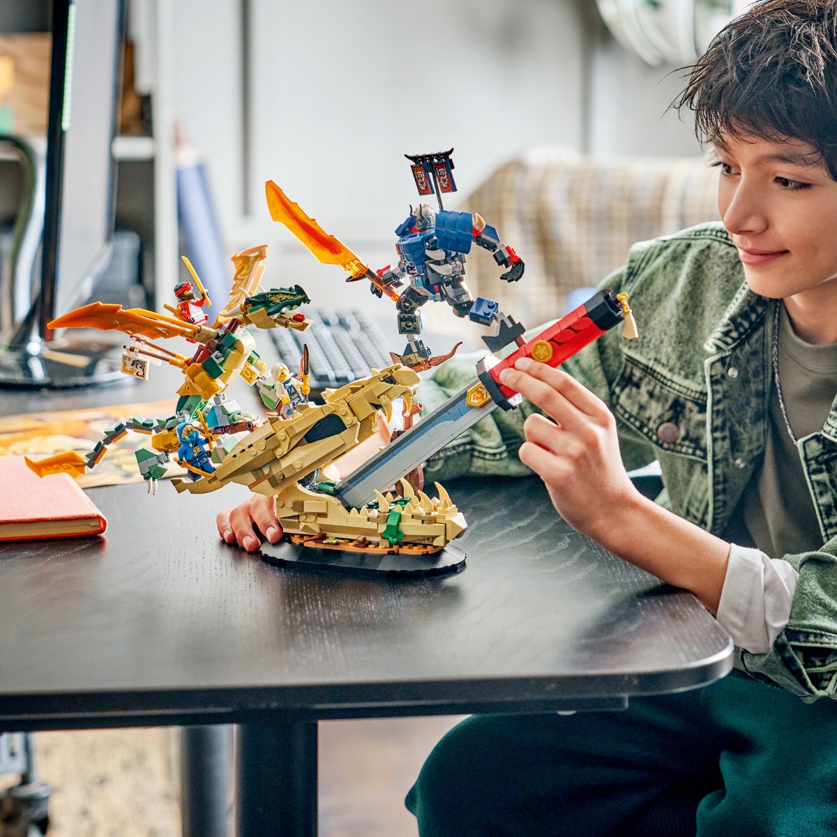 Đồ Chơi Lắp Ráp Trận Chiến Tại Thanh Long Kiếm LEGO NINJAGO 71871 (1016 chi tiết)