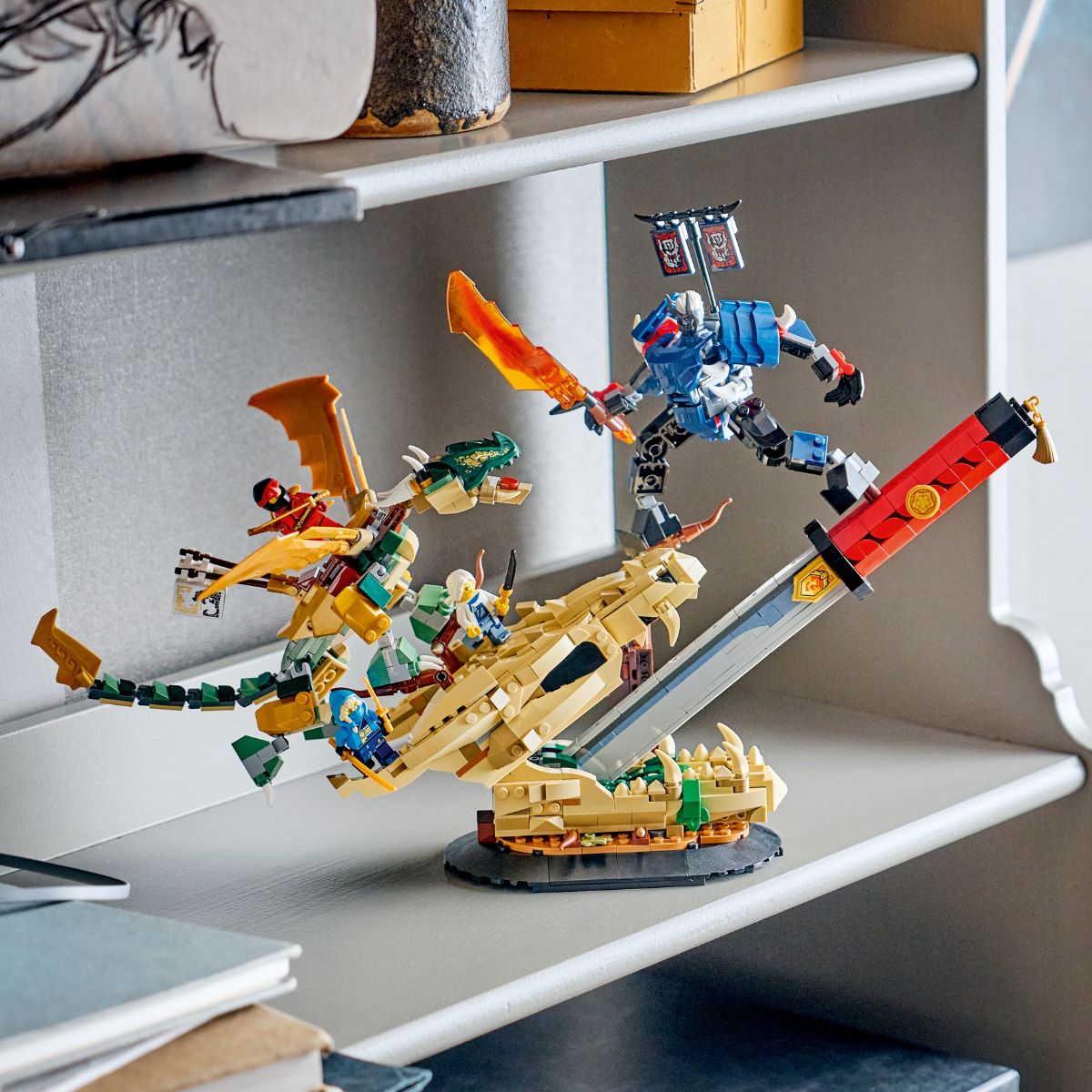 Đồ Chơi Lắp Ráp Trận Chiến Tại Thanh Long Kiếm LEGO NINJAGO 71871 (1016 chi tiết)