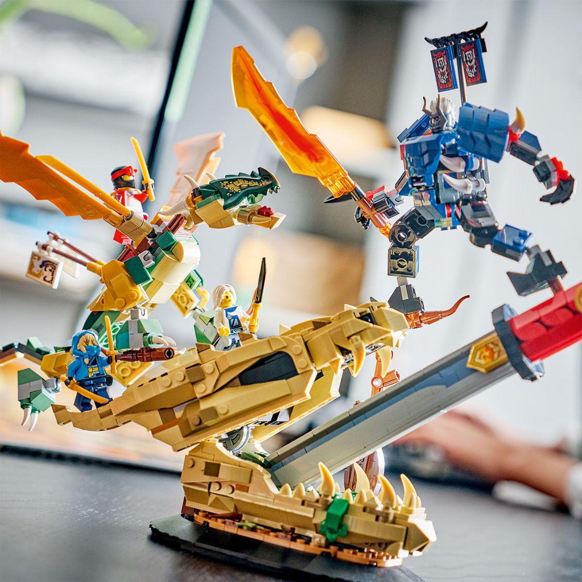 do-choi-lap-rap-tran-chien-tai-thanh-long-kiem-lego-ninjago-71871-08