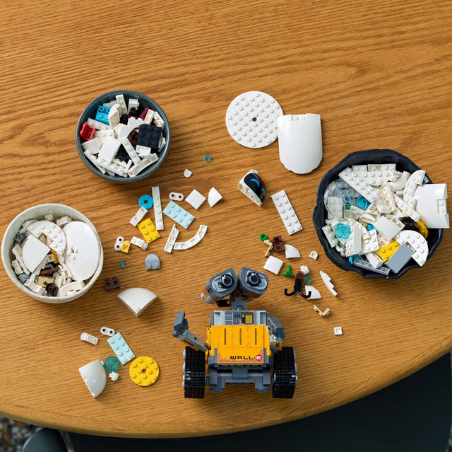 do-choi-lap-rap-wall-e-va-eve-lego-disney-princess-43279-07