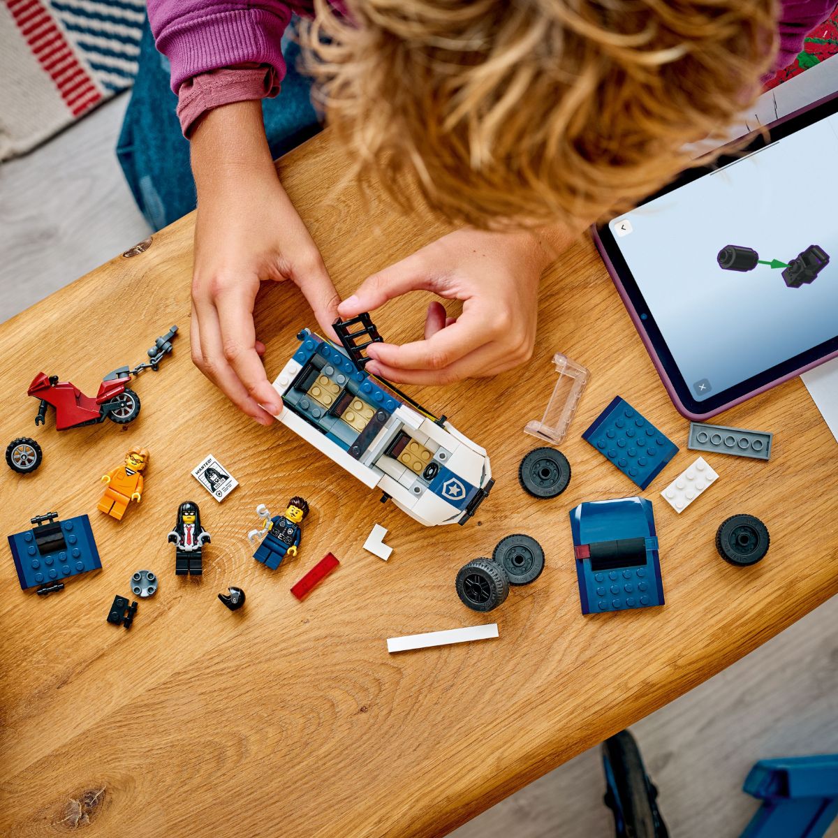 Đồ Chơi Lắp Ráp Xe Cảnh Sát Chuyên Dụng Chở Tù Nhân LEGO CITY 60479