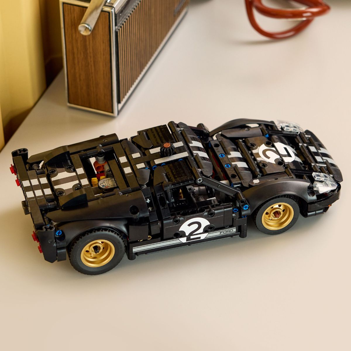 Đồ Chơi Lắp Ráp Xe Đua Ford GT40 MKII 1966 LEGO TECHNIC 42223