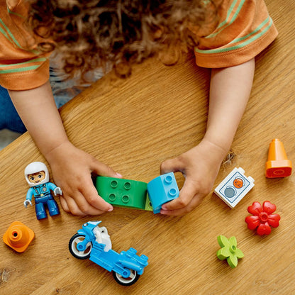 do-choi-lap-rap-xe-mo-to-canh-sat-xanh-duong-lego-duplo-10471-010