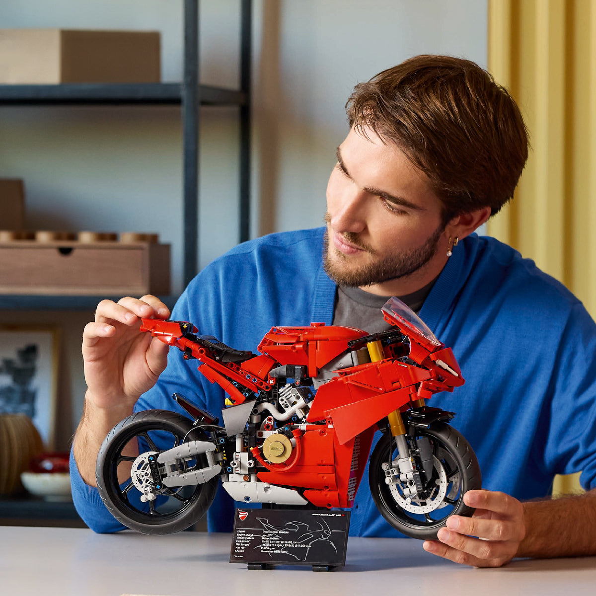 Đồ Chơi Lắp Ráp Xe Moto Ducati LEGO TECHNIC 42202