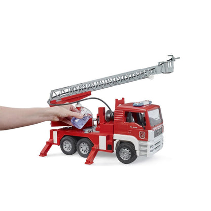 do-choi-mo-hinh-ty-le-1-16-xe-cuu-hoa-man-tga-bruder-bru02771-03