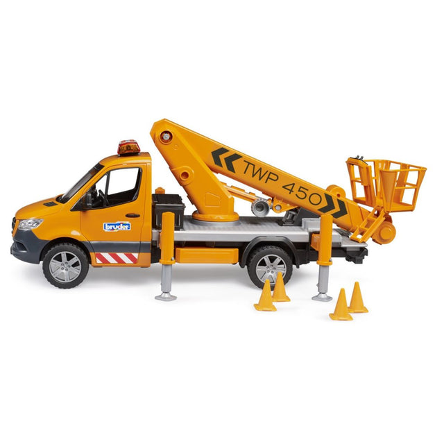 do-choi-mo-hinh-xe-mb-sprinter-gian-nang-co-den-va-am-thanh-bruder-bru02679-07