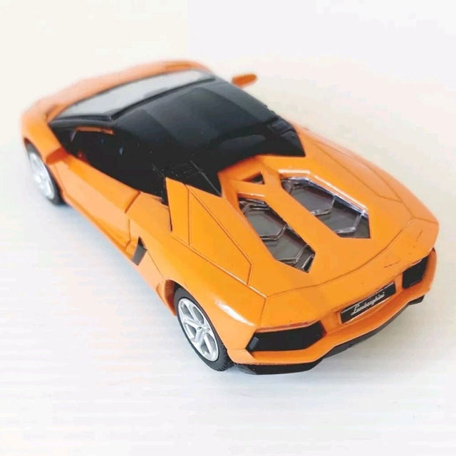 do-choi-sieu-xe-lamborghini-aventador-roadster-cam-vecto-vt67323-or-02
