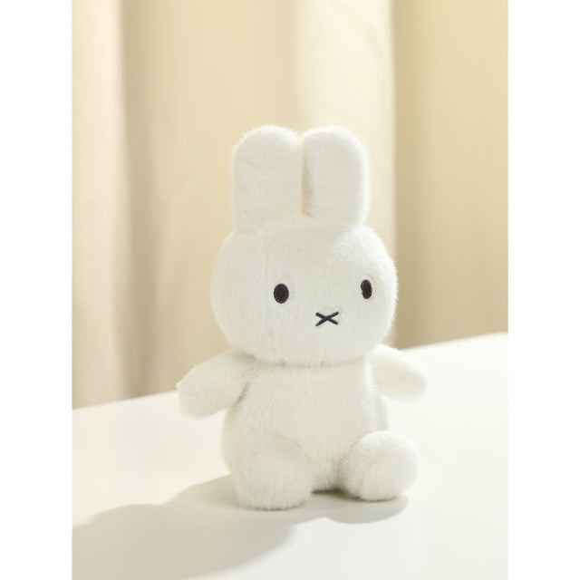do-choi-thu-bong-miffy-tho-trang-25cm-miffy-mif37306a-03