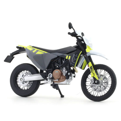 do-choi-xe-mo-hinh-mo-to-1-12-dong-2023-husqvarna-701-supermoto-maisto-23093-mt31101-02