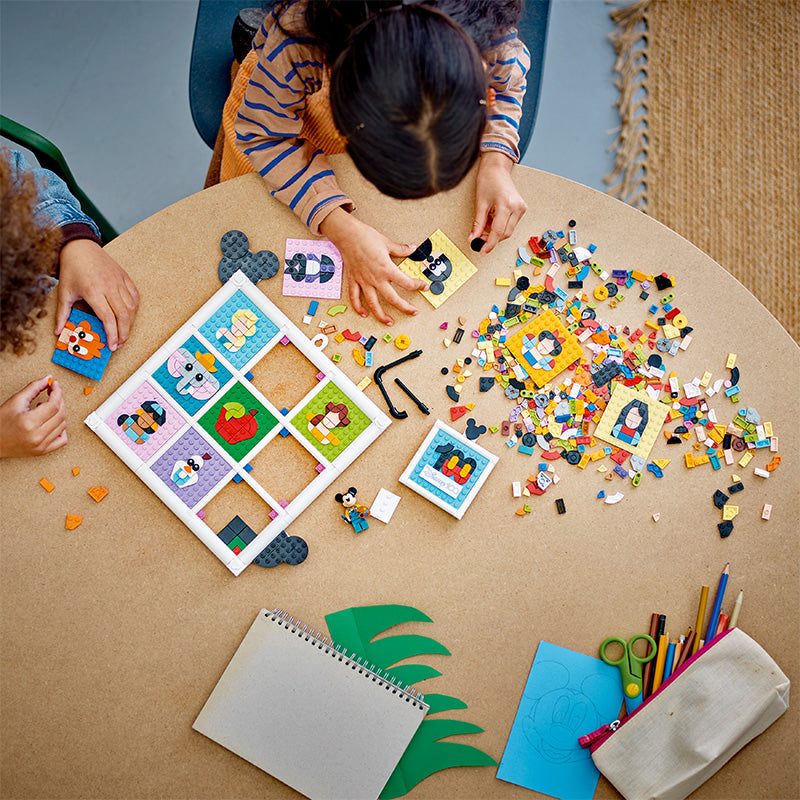 Đồ chơi lắp ráp Khung tranh kỉ niệm nhân vật Disney 100 LEGO DISNEY PRINCESS 43221