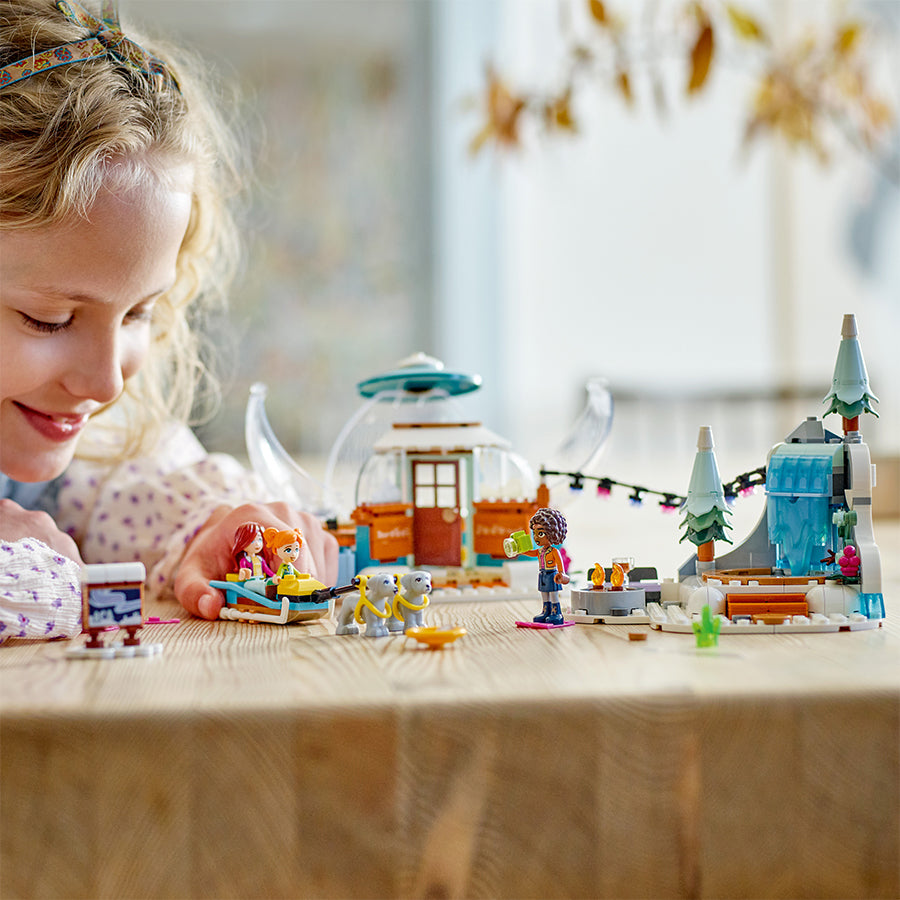 Assembled toys Explore and relax at the LEGO FRIENDS 41760 igloo