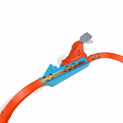 mo-hinh-duong-dua-toc-chien-vu-bao-hot-wheels-gjm75-gbf81-05