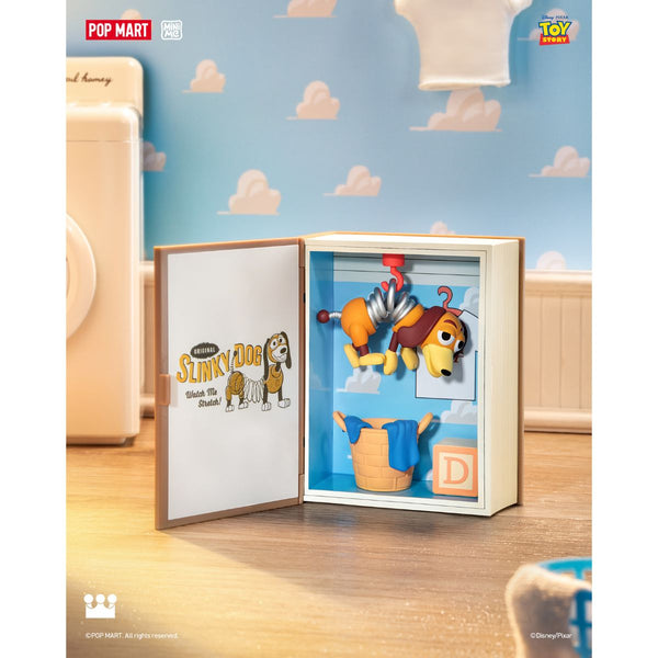 mo-hinh-toy-story-andys-room-pop-mart-6941848261960-05