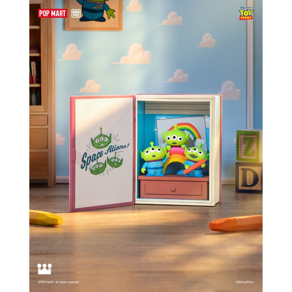 mo-hinh-toy-story-andys-room-pop-mart-6941848261960-08