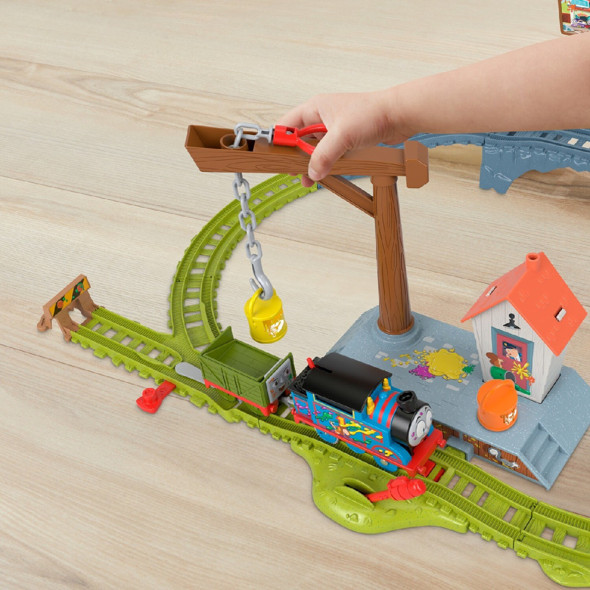 mo-hinh-van-chuyen-thomas-sac-mau-va-can-cau-linh-hoat-thomas-friend-htn34-08
