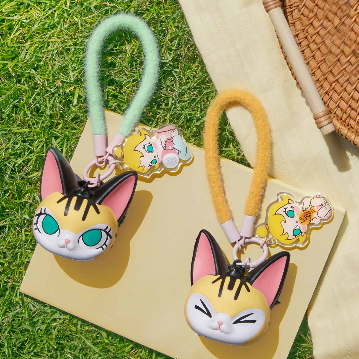 moc-khoa-baby-molly-baby-tabby-series-squishy-charm-pop-mart-6931571099732-04