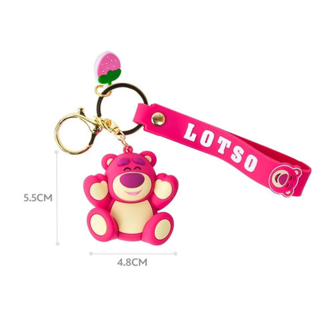 moc-khoa-hinh-gau-dau-lotso-om-dau-dang-tay-other-girl-brands-stc119022-b-03