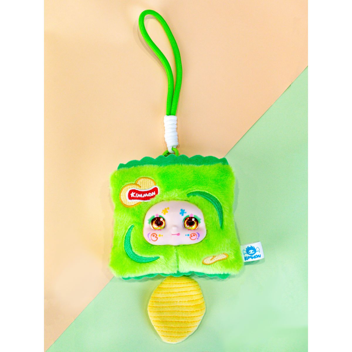 moc-khoa-nhoi-bong-kimmon-the-small-world-plush-toy-556112km-010