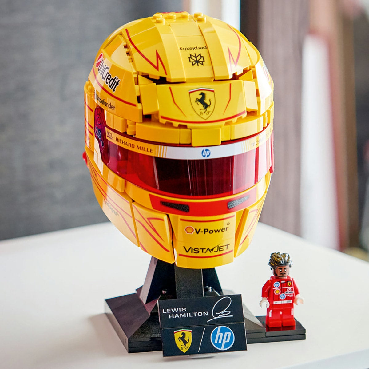 Đồ Chơi Mũ Bảo Hiểm Lewis Hamilton Đội Scuderia Ferrari HP LEGO EDITIONS VEHICLES 43022