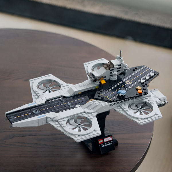 do-choi-lap-rap-tau-san-bay-tren-khong-cua-shield-lego-adults-76295-07