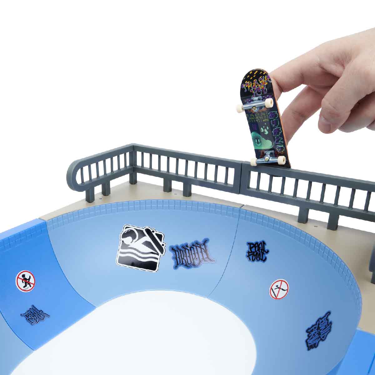 playset-bieu-dien-hinh-long-chao-tech-deck-6066909-03