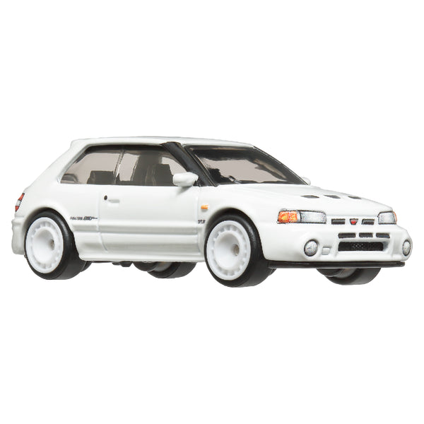 sieu-xe-boulevard-mazda-323-gtx-turbo-hot-wheels-hrt59-gjt58-03