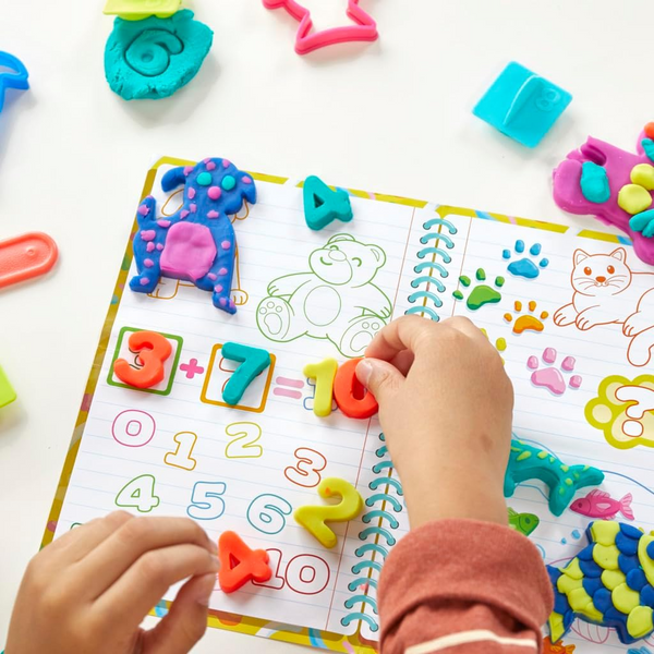 so-tay-playdoh-vui-hoc-playdoh-f9144-05