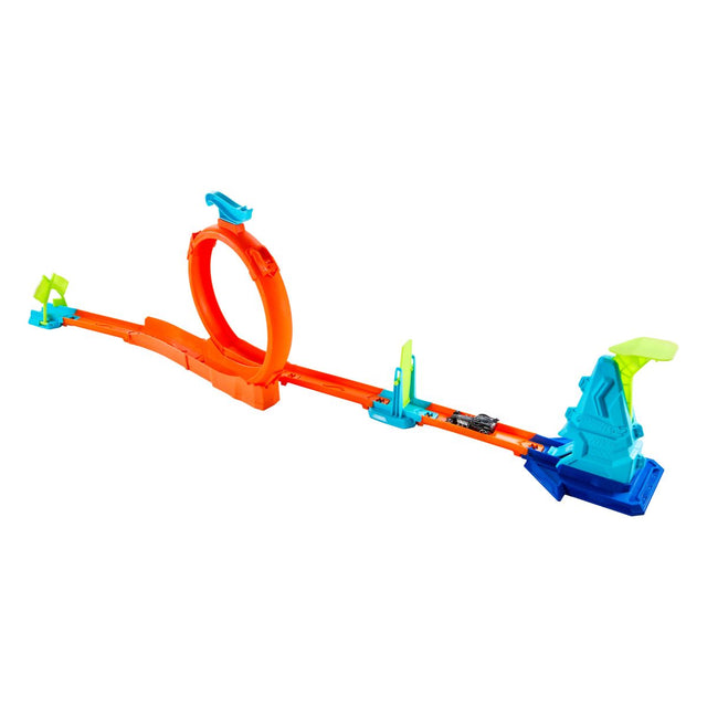 thu-thach-cuc-dai-hot-wheels-xoan-oc-luon-vong-hot-wheels-jhk77-jhk76-02