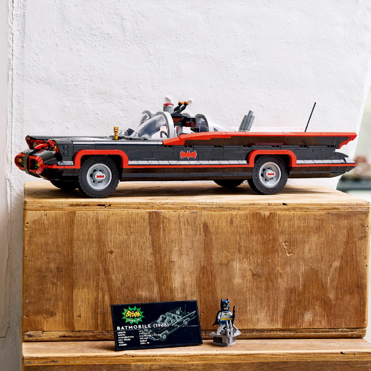 xe-batmobile-huyen-thoai-lego-superheroes-76328-04