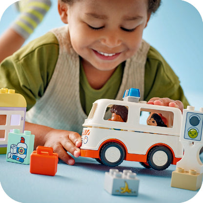 xe-cuu-thuong-tai-xe-lego-duplo-10447-07