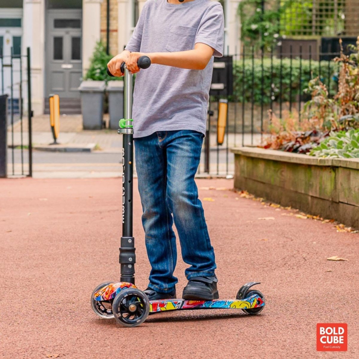 Xe Scooter 3 Bánh Boldcube Lớn Họa Tiết Đường Phố SCOOTER SKY026