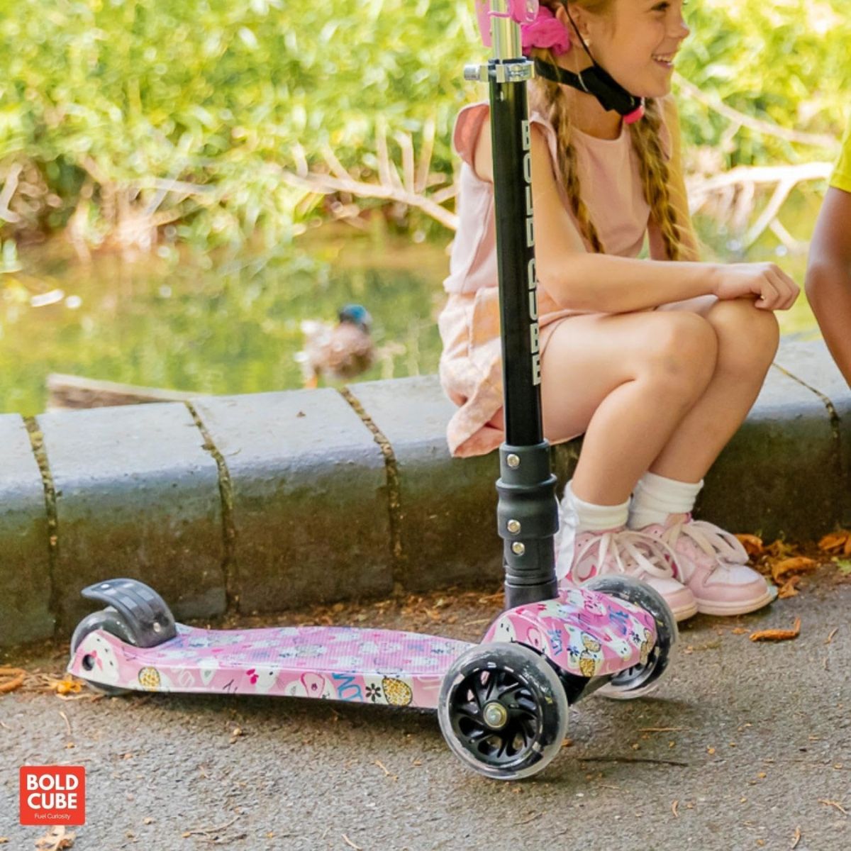 Xe Scooter 3 Bánh Boldcube Lớn Họa Tiết Mèo Hồng SCOOTER SKY027