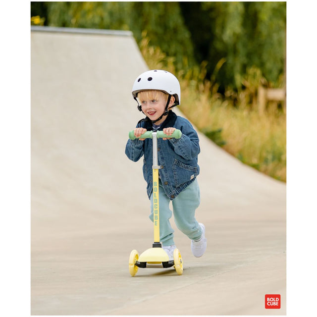 xe-scooter-3-banh-boldcube-teeny-mau-vang-scooter-sky005-016