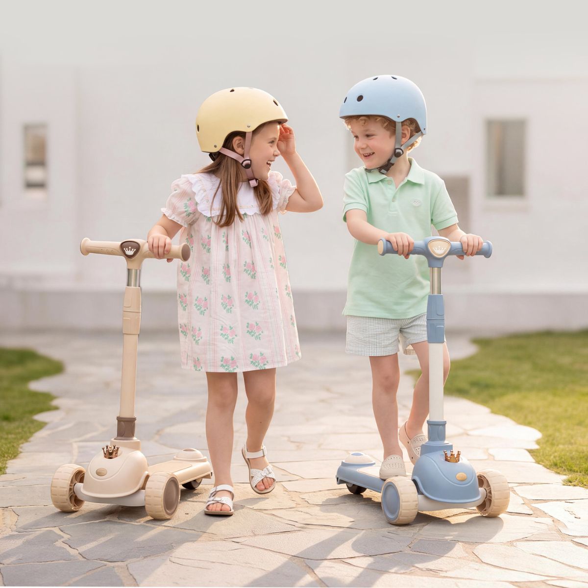 Xe Scooter 3 Bánh Royalbaby Vương Miện Màu Nâu Sáng SCOOTER RB-C1/LB