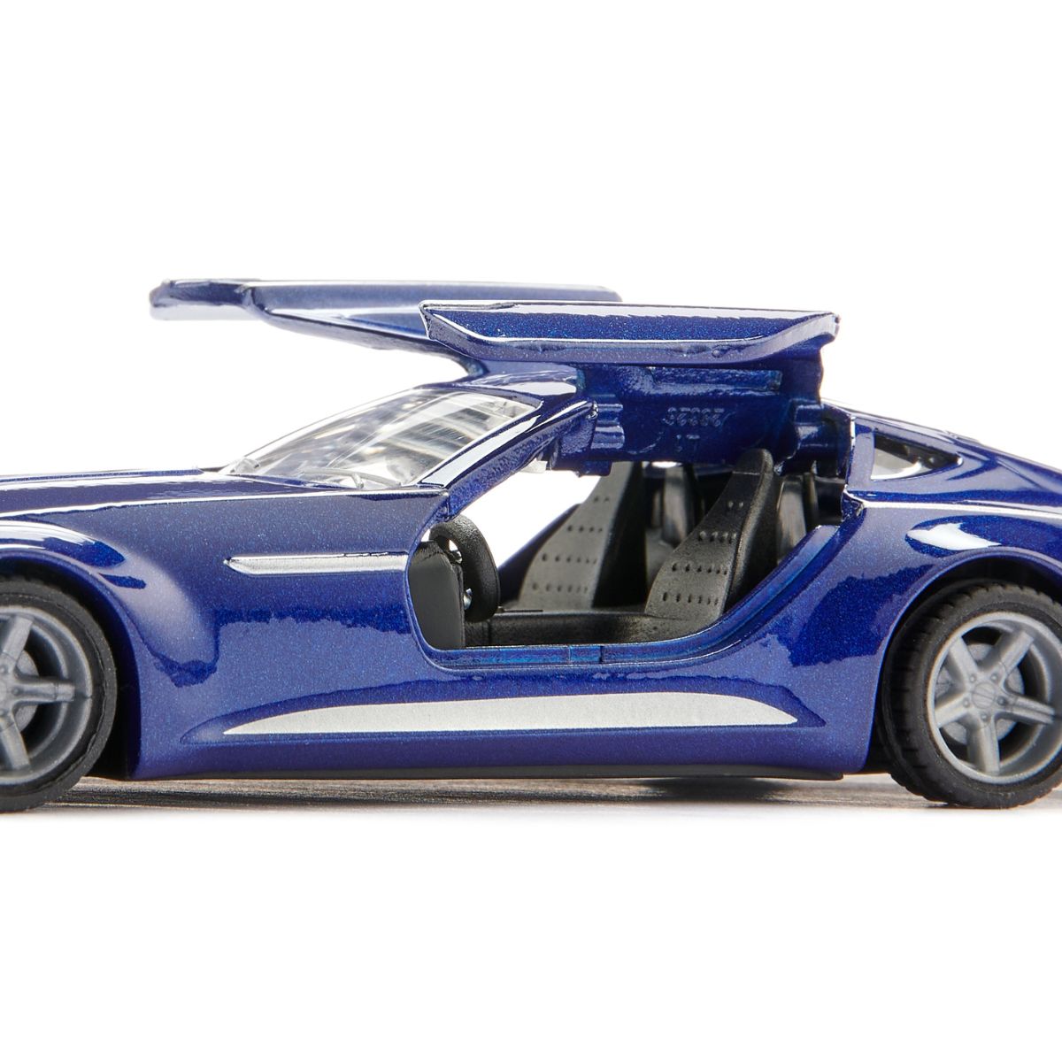 xe-vision-mercedes-maybach-6-siku-2366-07