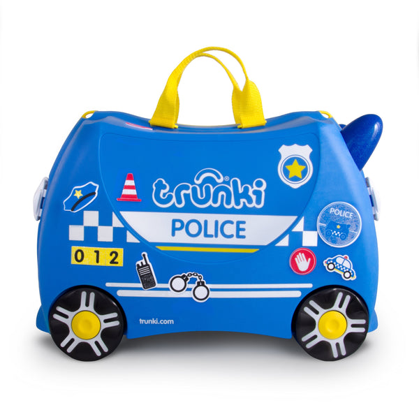 vali-tre-em-canh-sat-percy-0323-gb01-03