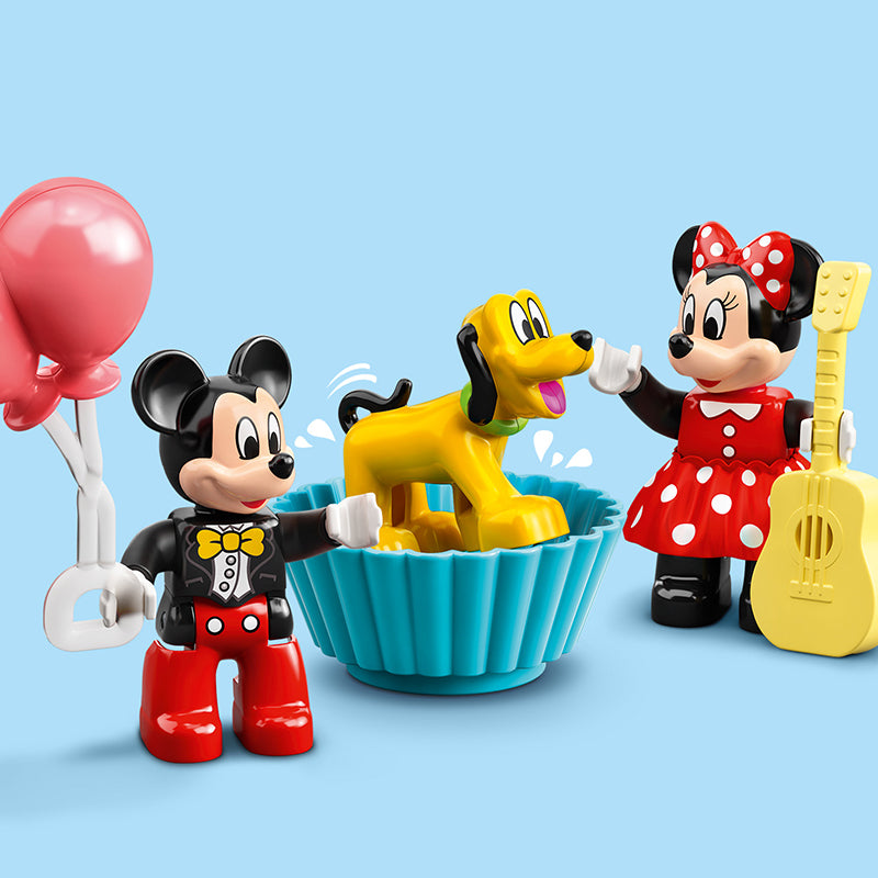 Đoàn Tàu Sinh Nhật Của Mickey & Minnie