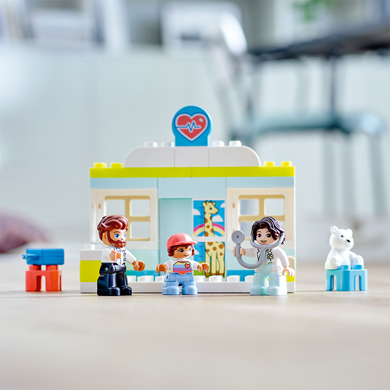 Đồ Chơi Lắp Ráp Phòng Khám Bác Sĩ LEGO DUPLO 10968