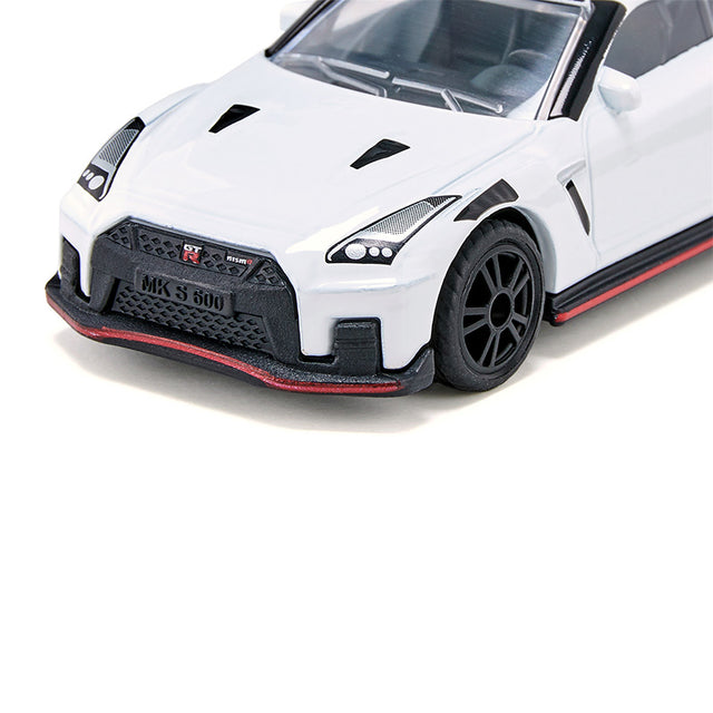 xe-nissan-gt-r-nismo-1579-04