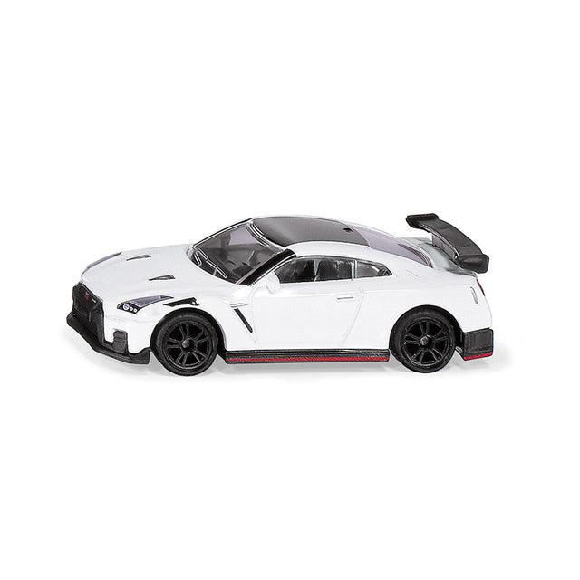 xe-nissan-gt-r-nismo-1579-02