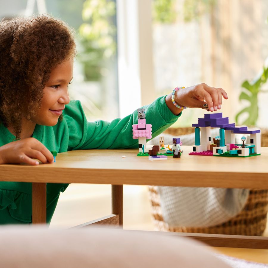 Assembly toy LEGO MINECRAFT 21253 wildlife sanctuary model