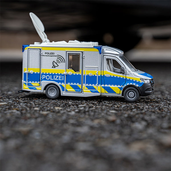 xe-canh-sat-mercedes-benz-sprinter-2301-012