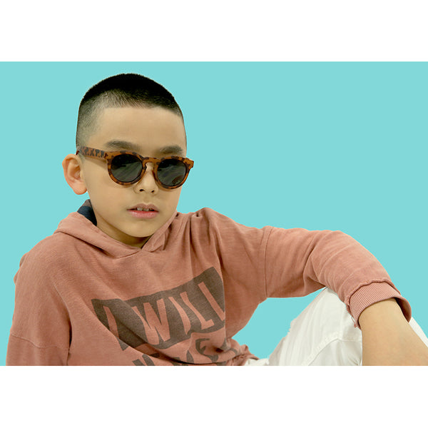 kinh-mat-phong-cach-tortoise-3-2chiche-06