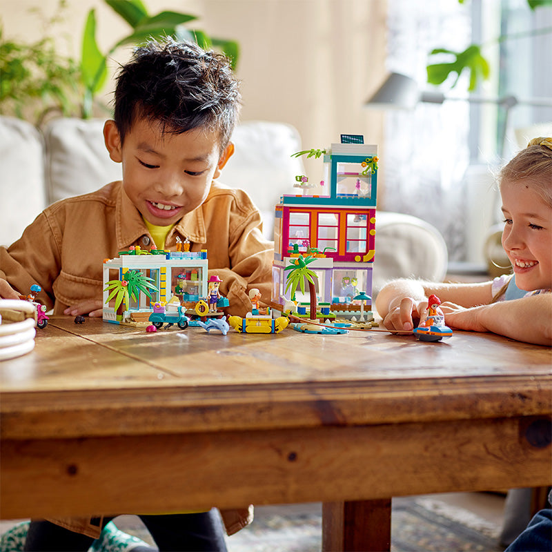 Đồ Chơi Lắp Ráp Biệt Thự Nghỉ Dưỡng Bãi Biển LEGO FRIENDS 41709