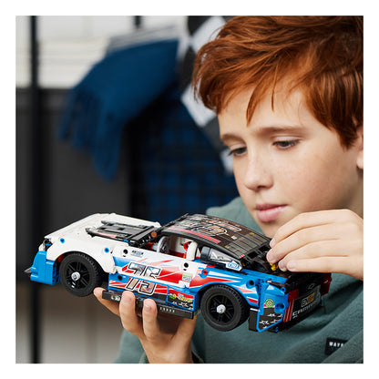 xe-dua-nascar-chevrolet-camaro-zl1-42153-07