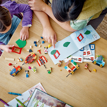 doan-tau-ky-niem-disney-100-43212-09