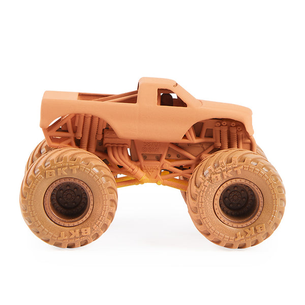 o-to-chien-xe-monster-jam-muder-bi-an-6065345-03